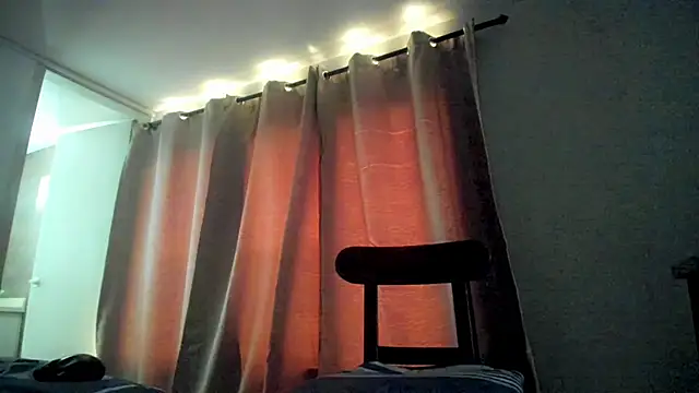 Genesis Sandoval online show from 05/27/26, 07:21