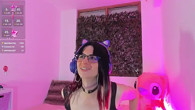 Snapshot of KimberlyJohnsoon chatting on 03/18/25, 06:28 KimberlyJohnsoon online show from 03/18/25, 06:28