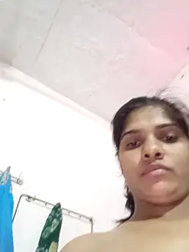 Shreya-Shetty09 online show from 10/21/25, 03:44