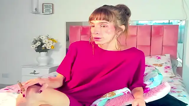 the queen aleja online show from 11/14/25, 12:53