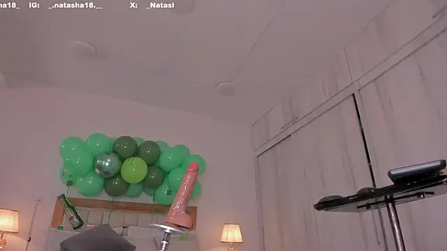 mia hank online show from 03/17/25, 02:56