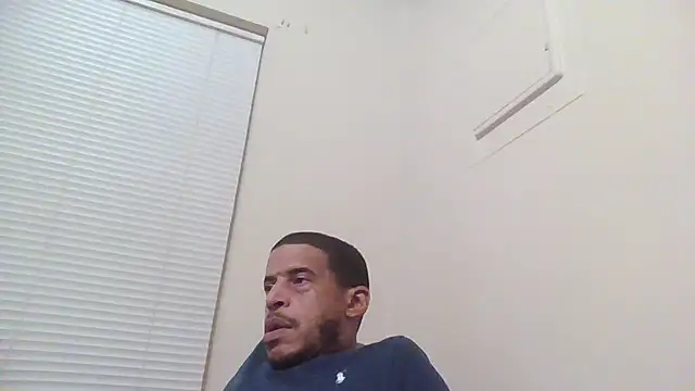 Snapshot of Fonzarelli chatting on 09/16/25, 09:43 Fonzarelli online show from 09/16/25, 09:43