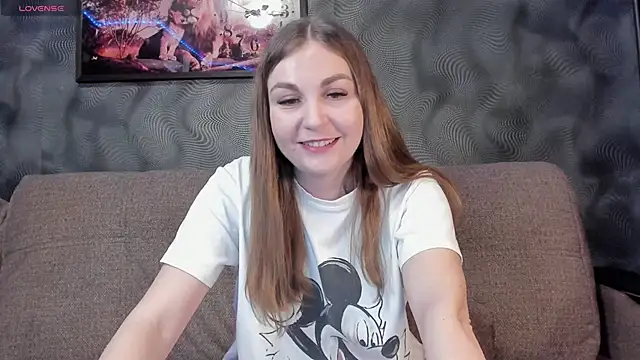 Snapshot of CassieMils chatting on 02/11/25, 11:20 CassieMils online show from 02/11/25, 11:20