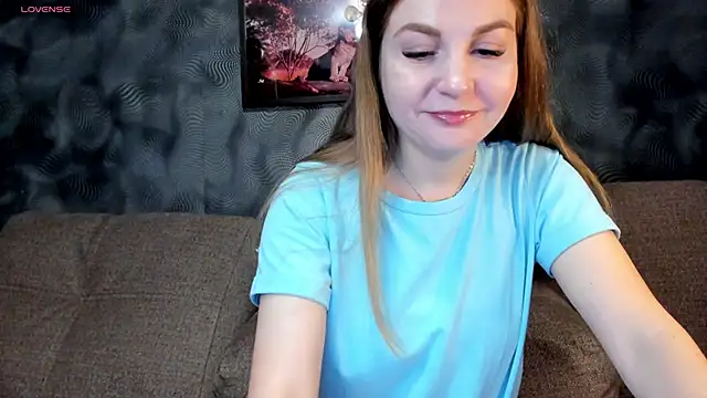 CassieMils online show from 11/05/25, 04:21