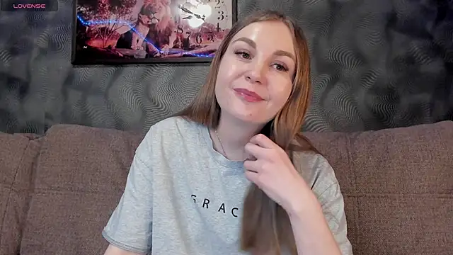 Snapshot of CassieMils chatting on 02/17/25, 05:55 CassieMils online show from 02/17/25, 05:55