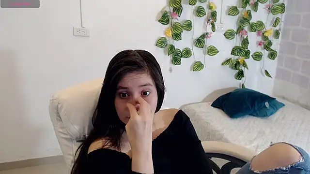 Snapshot of tania_sweet__ chatting on 10/01/25, 02:43 tania sweet online show from 10/01/25, 02:43