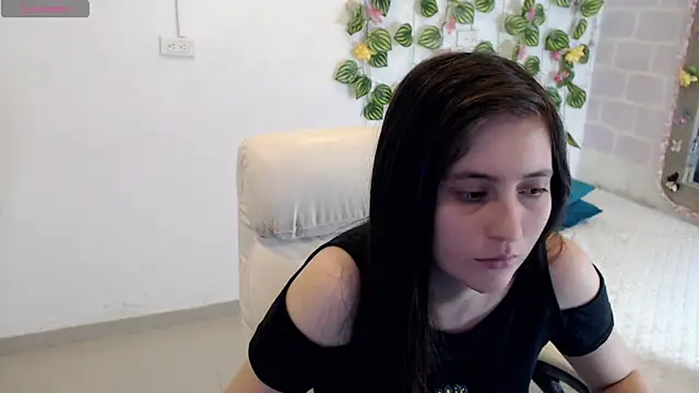 tania sweet   online show from 12/22/25, 05:13