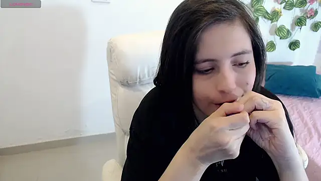 Snapshot of tania_sweet__ chatting on 09/14/25, 03:45 tania sweet online show from 09/14/25, 03:45