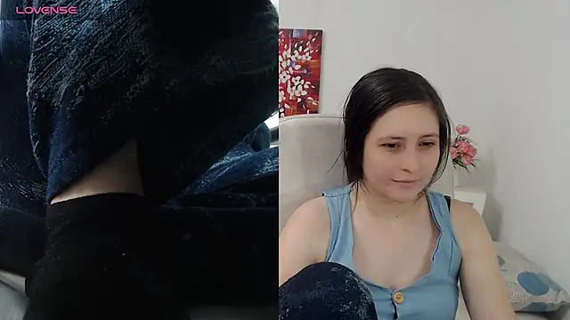 Snapshot of tania_sweet__ chatting on 07/04/26, 05:50 tania sweet online show from 07/04/26, 05:50