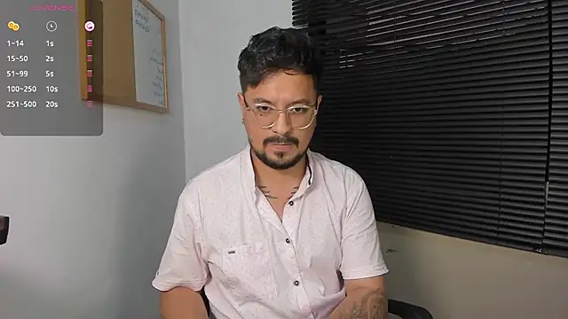 Snapshot of DaviidEvans_ chatting on 12/14/24, 11:12 DaviidEvans online show from 12/14/24, 11:12