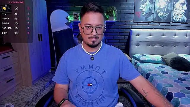 DaviidEvans  online show from 04/09/26, 07:03