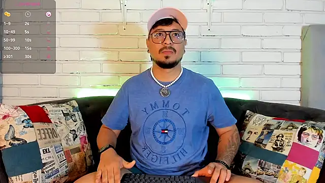 Snapshot of DaviidEvans_ chatting on 11/30/25, 12:39 DaviidEvans online show from 11/30/25, 12:39