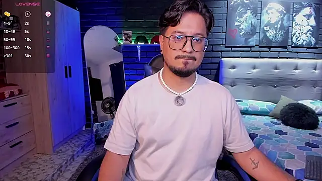DaviidEvans  online show from 03/20/26, 02:56