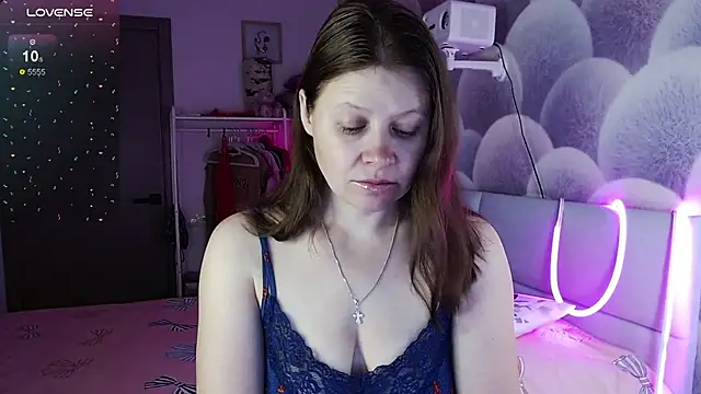 alekasamui online show from 10/30/25, 11:45