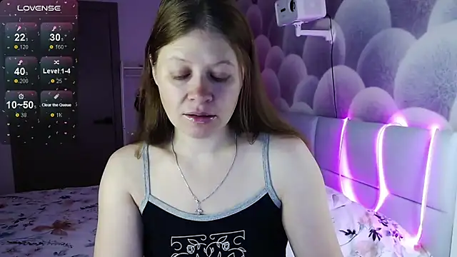 alekasamui online show from 10/22/25, 09:13