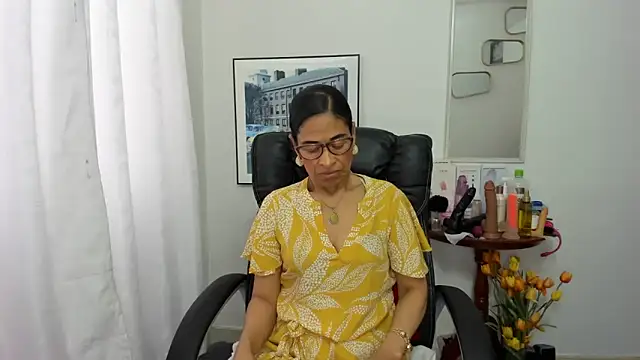 Snapshot of Aries_Mature chatting on 03/19/25, 06:01 Aries Mature online show from 03/19/25, 06:01