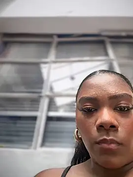 Tayra Siny online show from 10/12/25, 08:32