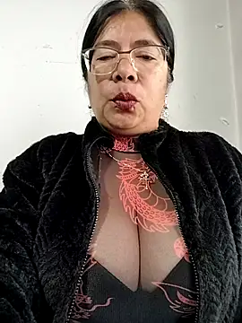 Snapshot of __valentina18 chatting on 01/09/26, 01:18 valentina18 online show from 01/09/26, 01:18