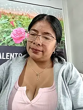   valentina18 online show from 03/27/26, 01:23