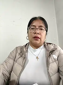   valentina18 online show from 12/02/25, 01:13