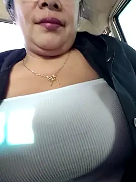   valentina18 online show from 11/27/25, 12:27