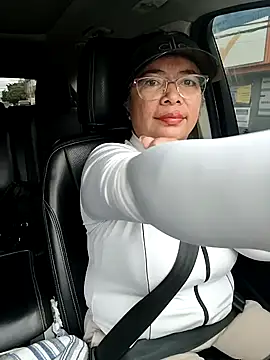   valentina18 online show from 05/10/26, 12:09