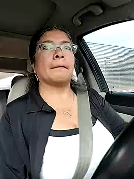   valentina18 online show from 12/18/25, 01:37