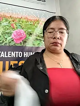 Snapshot of __valentina18 chatting on 02/06/26, 12:56 valentina18 online show from 02/06/26, 12:56