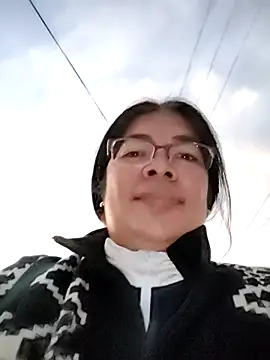   valentina18 online show from 12/13/25, 08:04