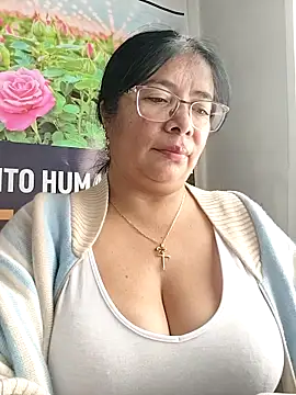   valentina18 online show from 04/30/26, 08:57