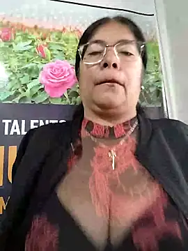   valentina18 online show from 05/08/26, 12:20