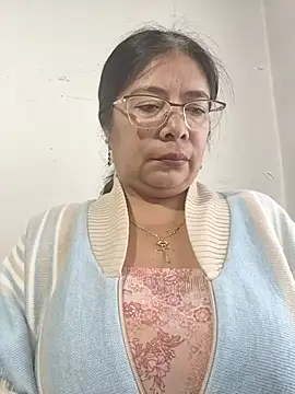 Snapshot of __valentina18 chatting on 01/15/26, 01:03 valentina18 online show from 01/15/26, 01:03