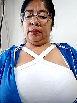Snapshot of __valentina18 chatting on 03/08/25, 01:14   valentina18 online show from 03/08/25, 01:14