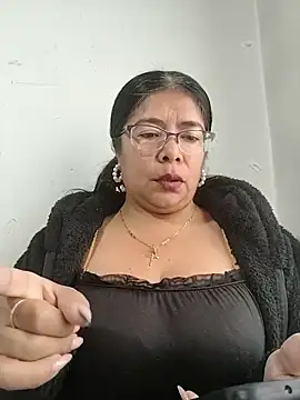   valentina18 online show from 12/04/25, 01:10