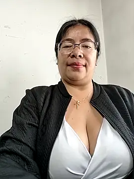   valentina18 online show from 11/05/25, 01:03