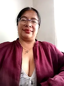 Snapshot of __valentina18 chatting on 03/18/25, 08:48   valentina18 online show from 03/18/25, 08:48