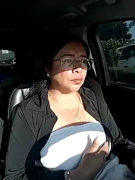   valentina18 online show from 03/21/26, 12:31