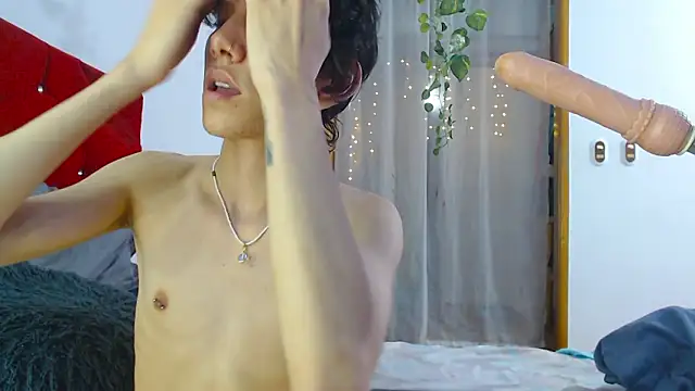 LAICK 01 online show from 03/18/26, 03:53