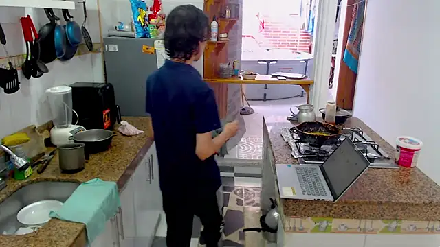 LAICK 01 online show from 11/25/25, 07:14