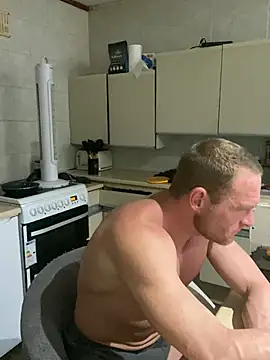 Snapshot of FuelX@xh chatting on 06/26/26, 11:32 FuelXxh online show from 06/26/26, 11:32