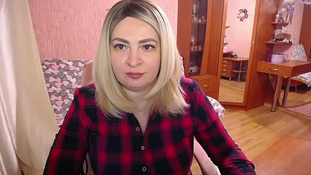 -MeowMeow online show from 04/21/26, 04:57