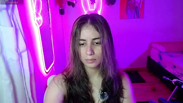 Snapshot of valentina_angel chatting on 06/13/26, 03:15 valentina angel online show from 06/13/26, 03:15