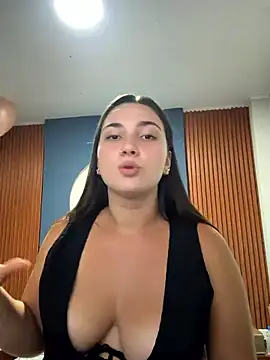 Snapshot of ava_blue chatting on 03/13/25, 07:17 ava blue online show from 03/13/25, 07:17
