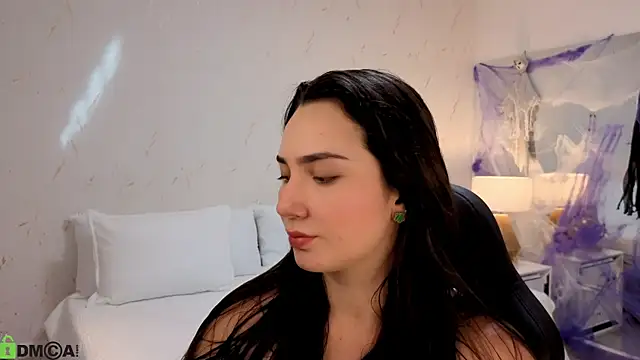 ava blue online show from 10/28/25, 07:46