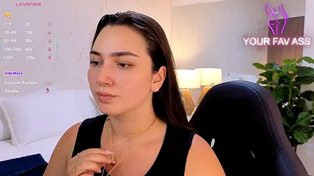 Snapshot of ava_blue chatting on 09/22/25, 07:42 ava blue online show from 09/22/25, 07:42