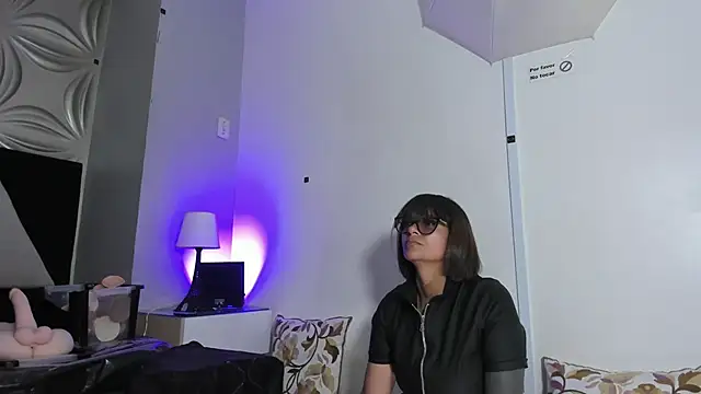 beauti wild25 online show from 04/04/26, 07:09