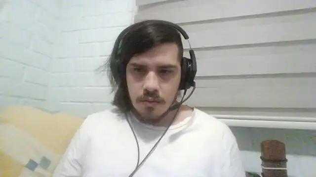 hung weeb online show from 11/03/25, 02:06