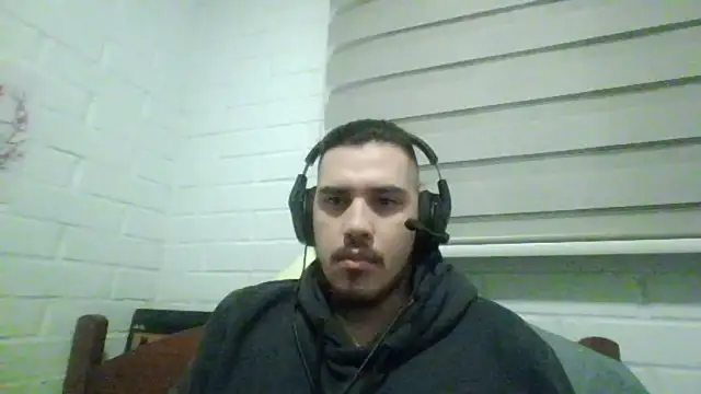 hung weeb online show from 10/25/25, 12:43