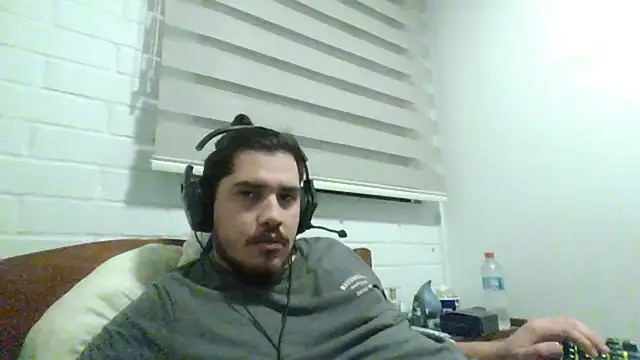 hung weeb online show from 04/03/26, 03:35