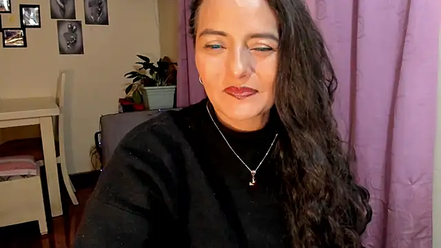 emma luxy online show from 04/02/26, 05:03